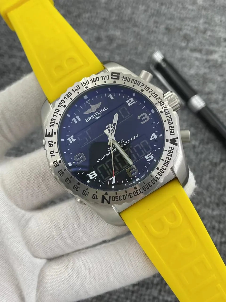 Breitling Red Rubber Blue Dial - Hình 2