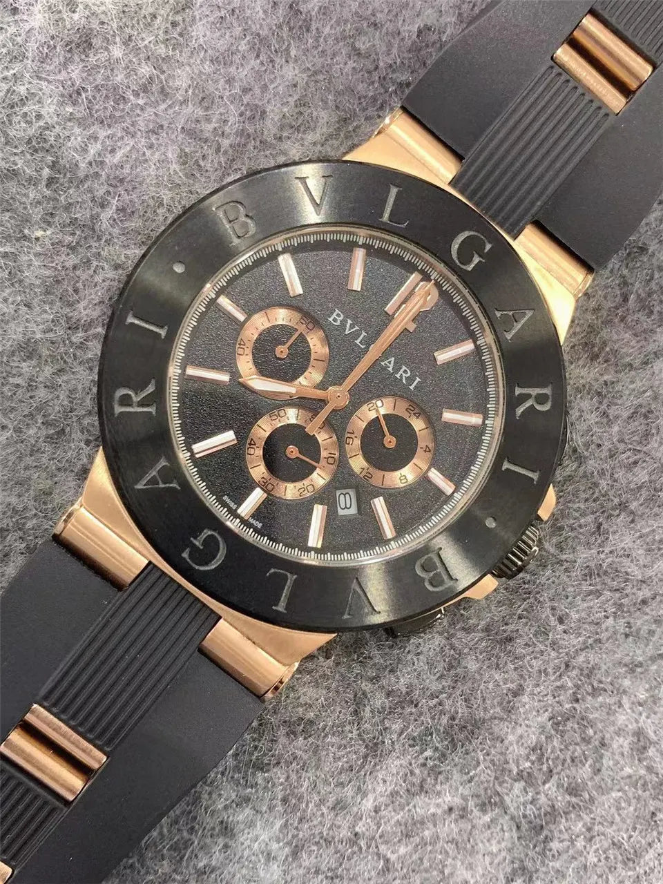Bvlgari Octo Rose Gold Chronograph - Hình 6