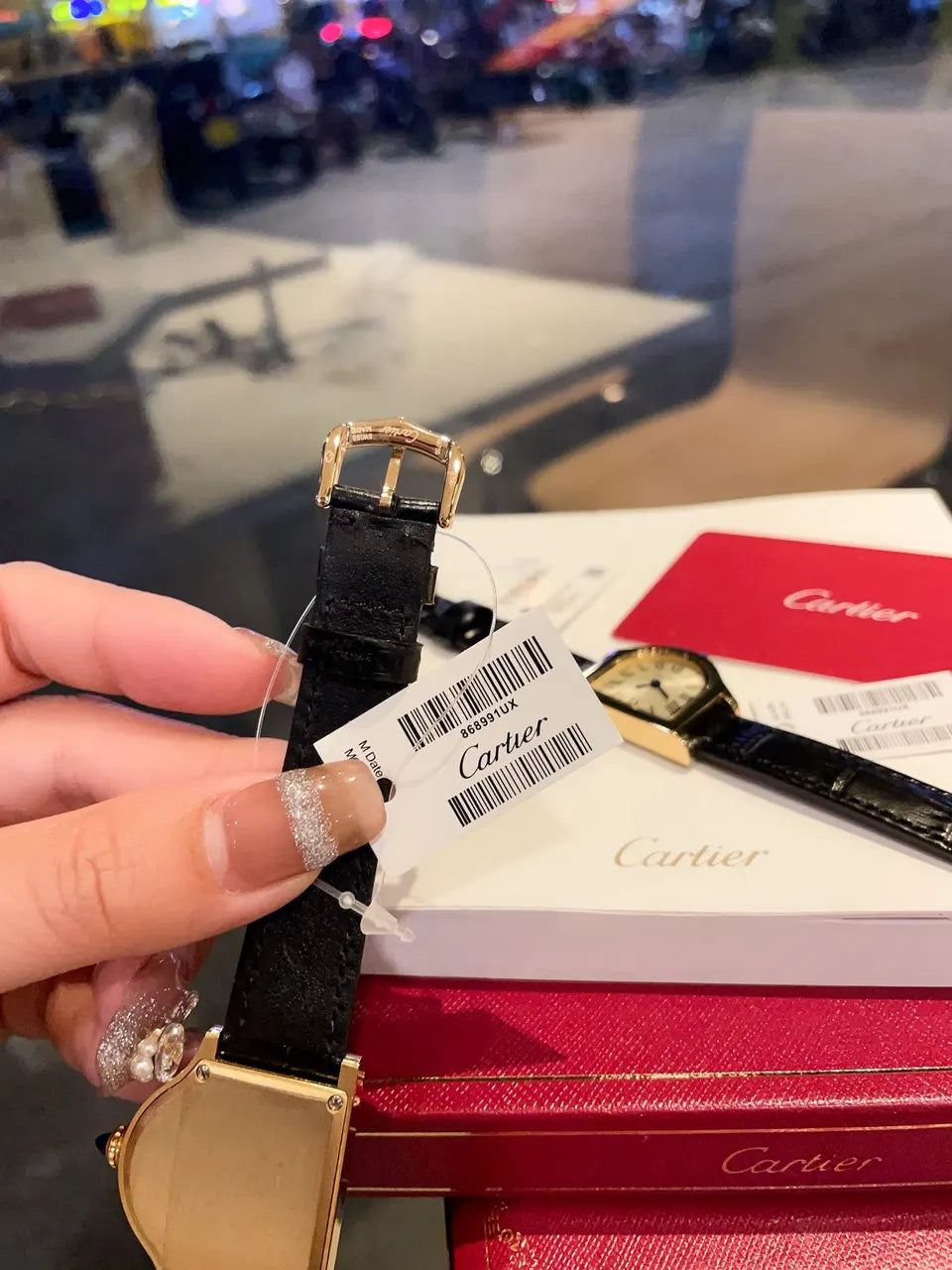 Cartier Gold Tortue Black Leather - Hình 4