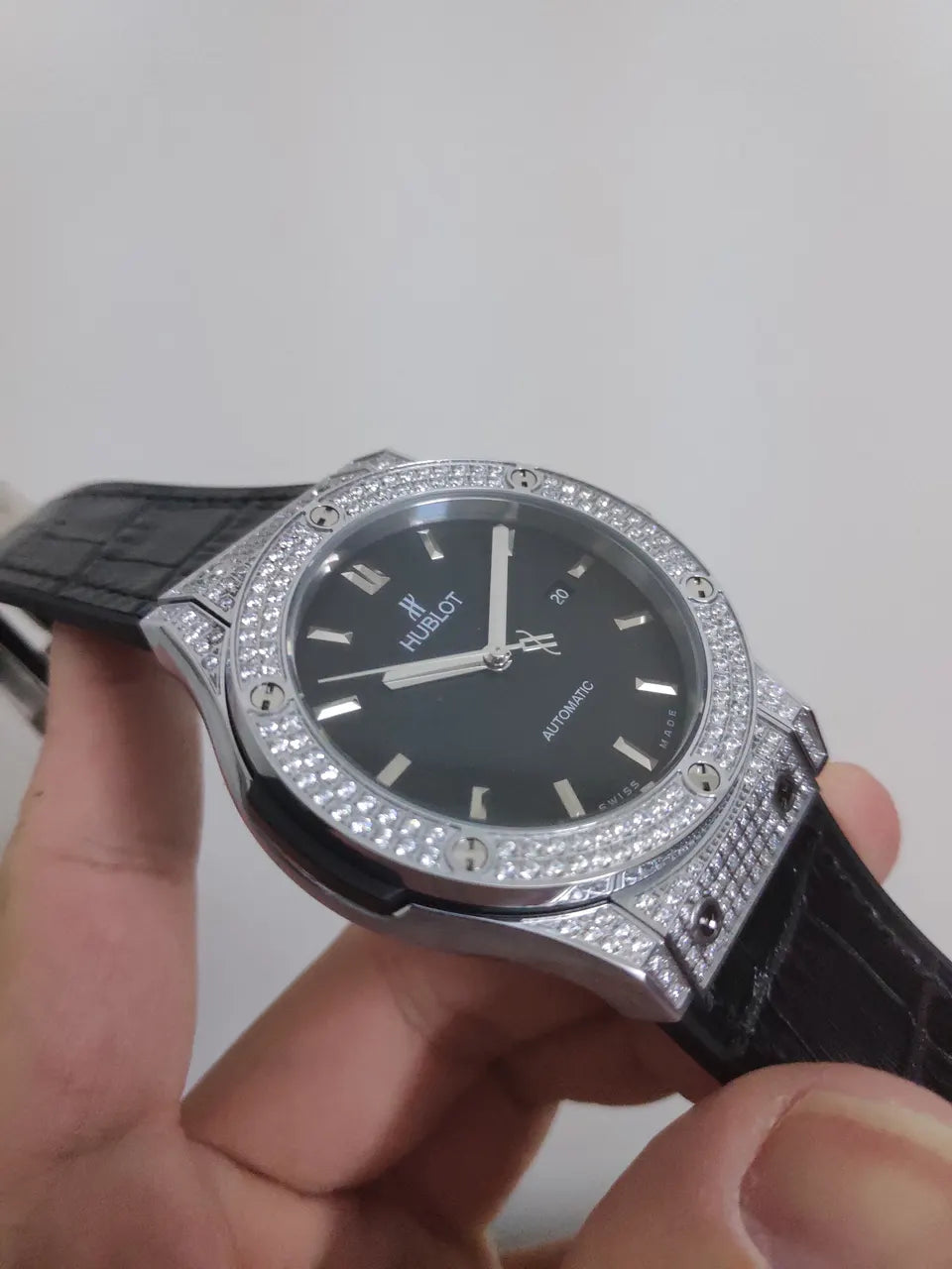 classic Hublot Black Diamond Bezel - Hình 4