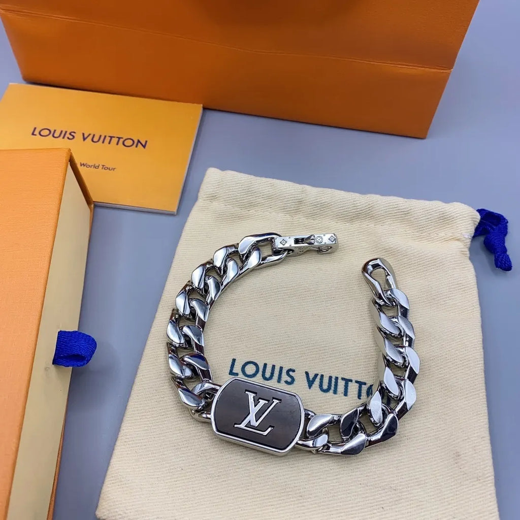Premium Silver Chain Bracelet with LV Logo - Hình 6