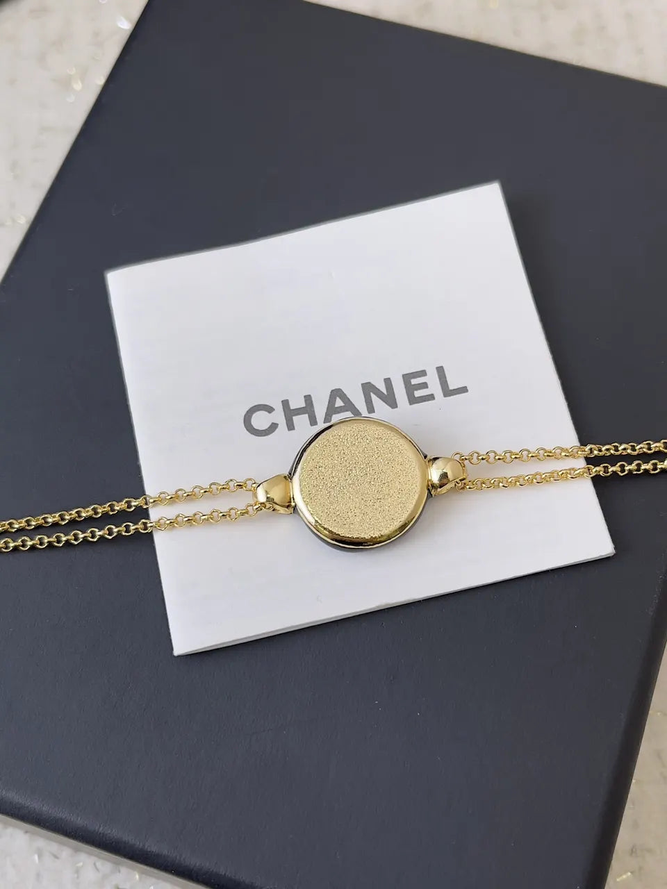 Premium Circle Logo Bracelet in Gold Finish - Hình 8
