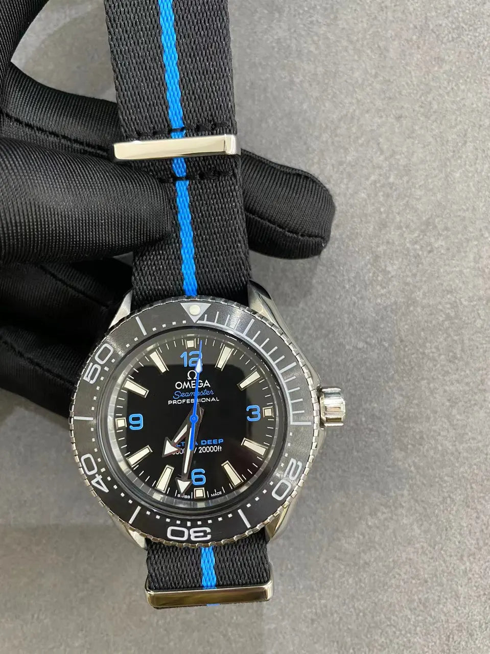 dial Omega Seamaster Black Blue - Hình 3