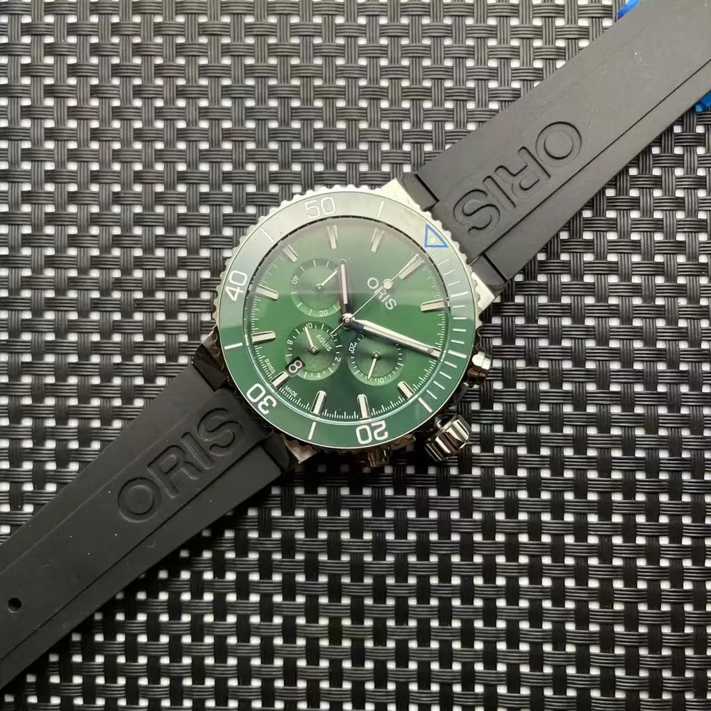 dial Oris Aquis Green Chronograph - Hình 2