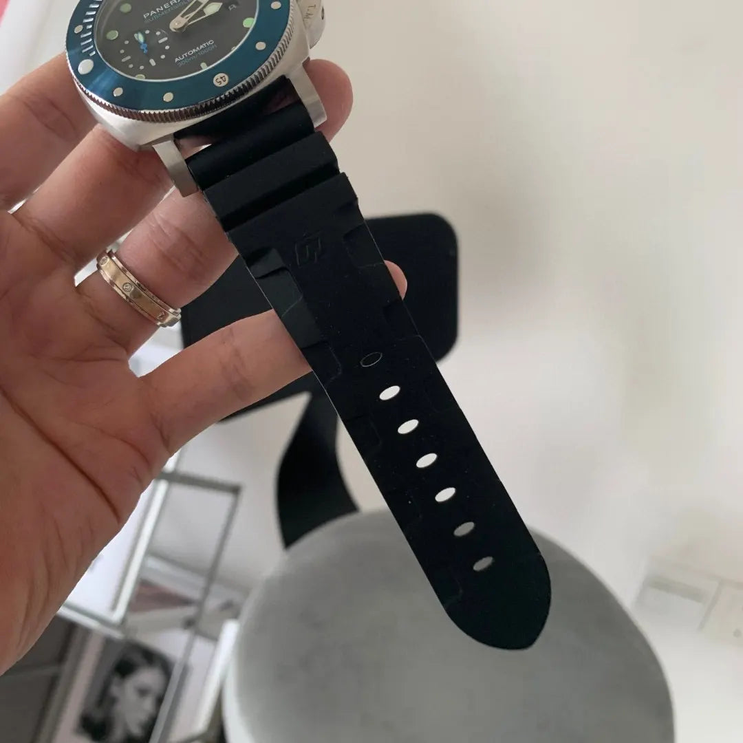 black Panerai Submersible Blue Bezel - Hình 8