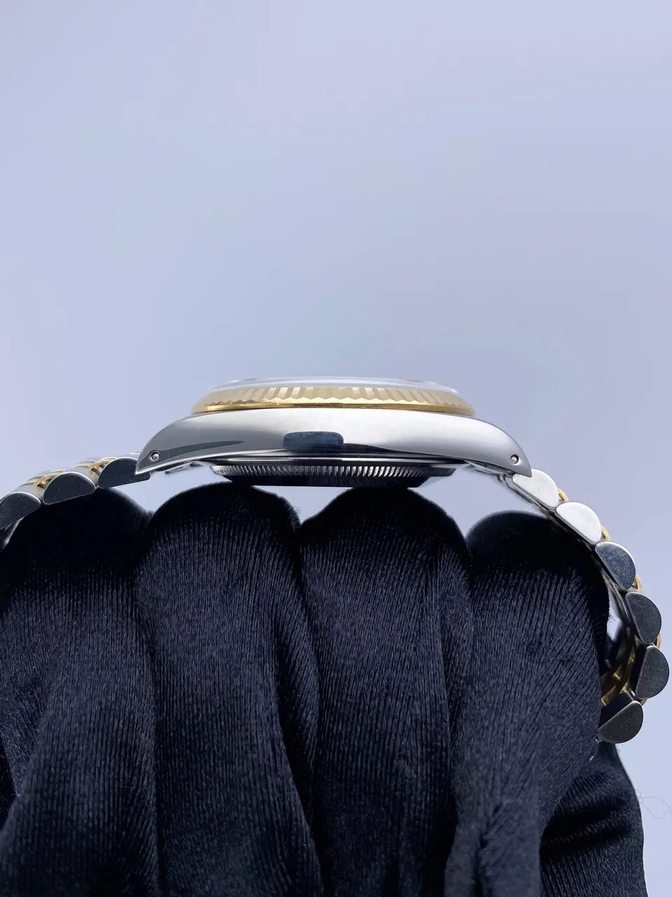 Rolex Black Dial Two-Tone Gold - Hình 5