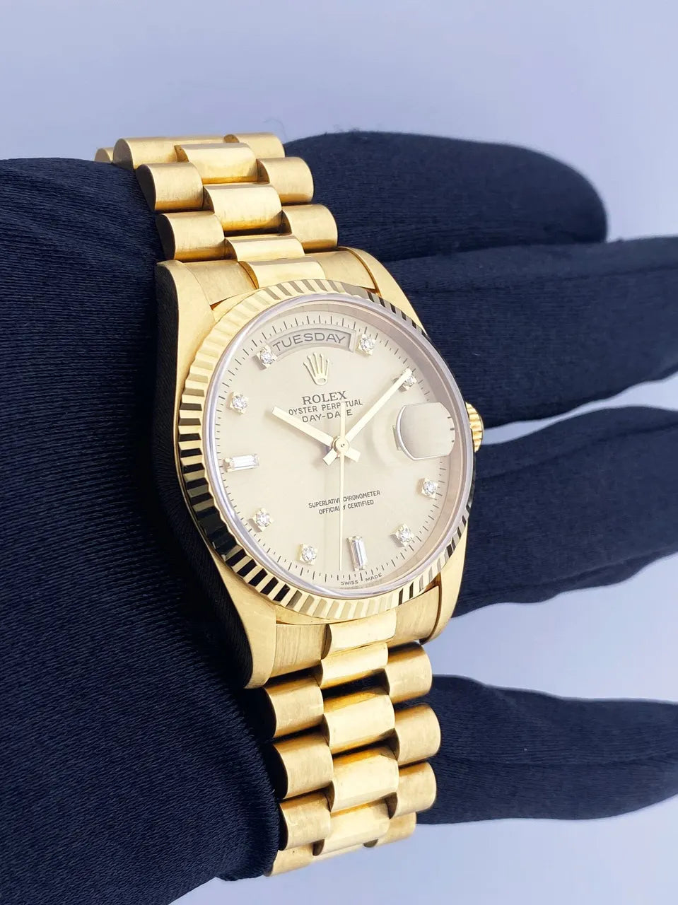Rolex Day-Date Gold Diamond - Hình 11