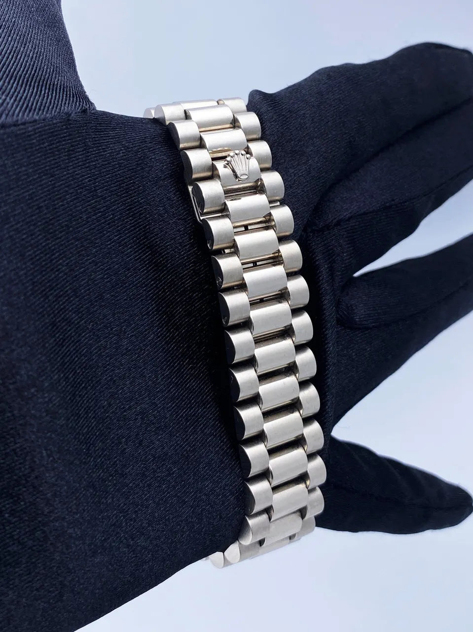 Rolex Platinum Diamond Day-Date - Hình 5
