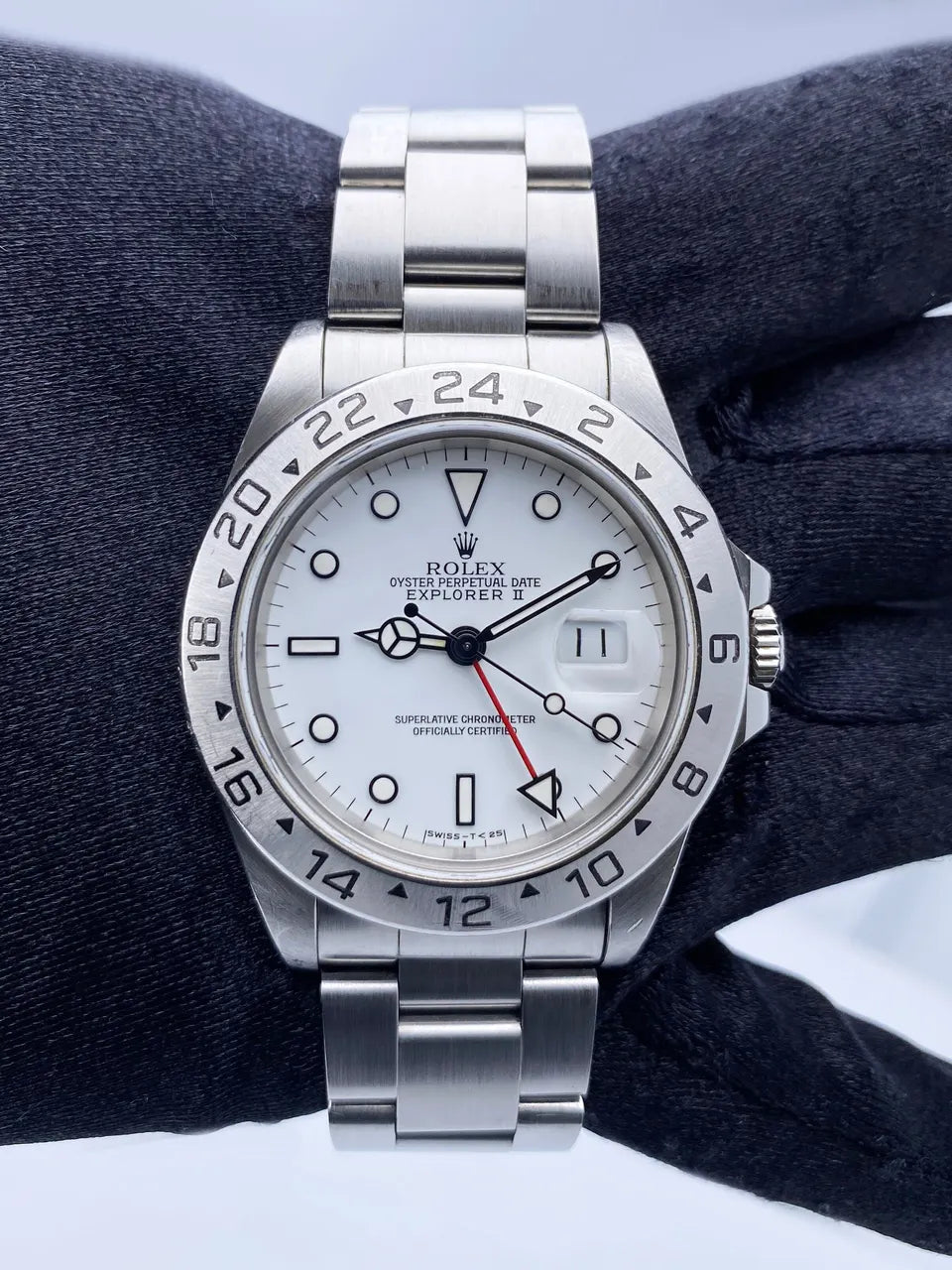 Rolex Explorer II Polar - Hình 3