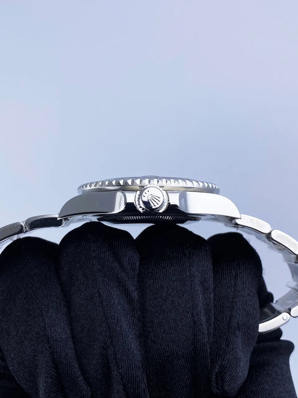 GMT Master II Black Bezel - Hình 4