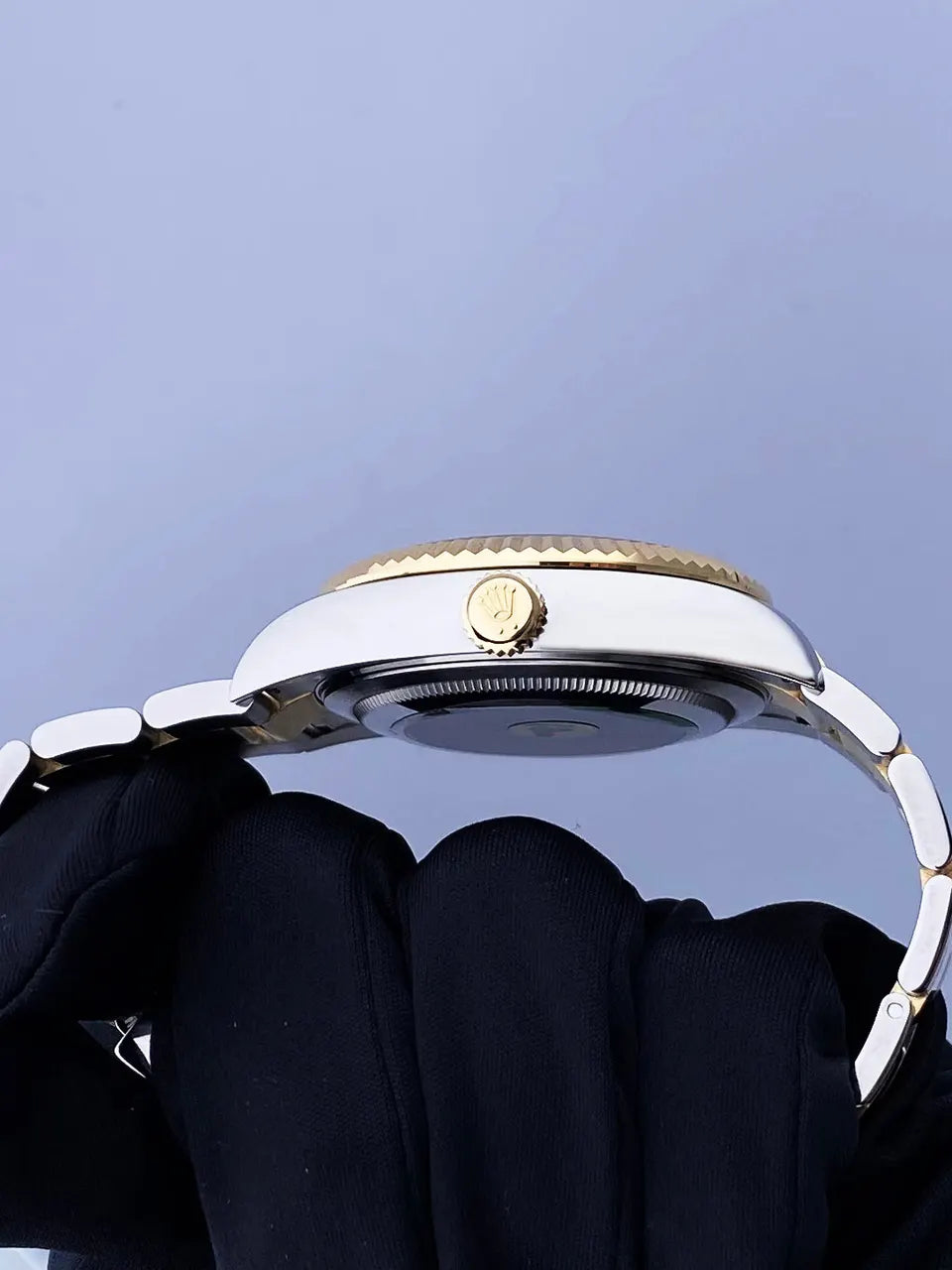 white Rolex Two-Tone Sky-Dweller - Hình 3