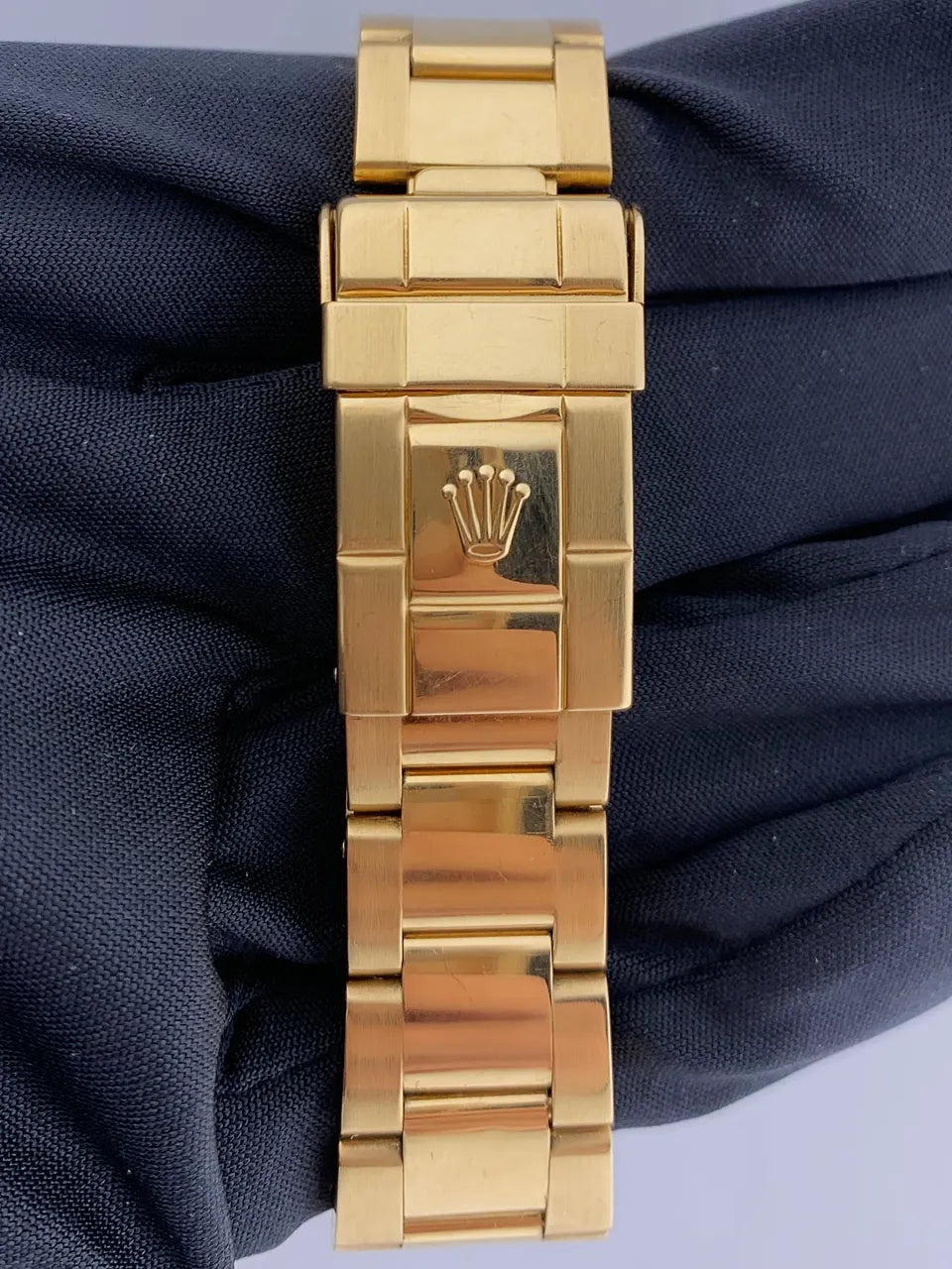 white Rolex Yacht-Master Gold - Hình 6