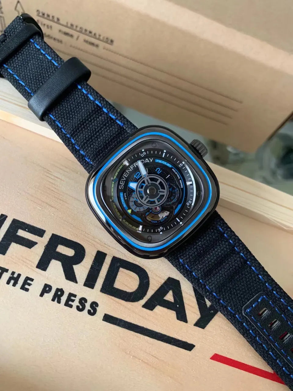 blue SevenFriday P3B/03 Watch - Hình 5